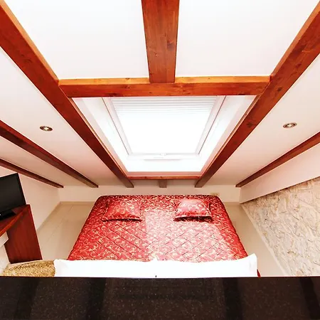 Kampanel Bed and breakfast 4*