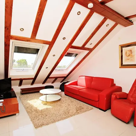 Kampanel Bed and Breakfast 4*