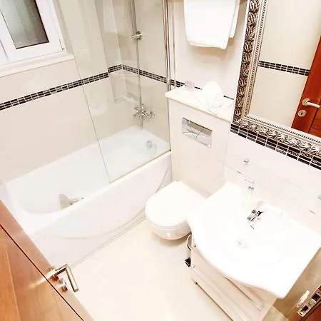 Kampanel Bed and Breakfast 4*