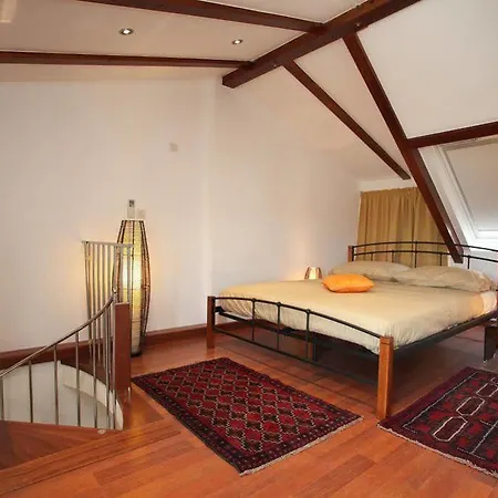 Kampanel Bed and Breakfast