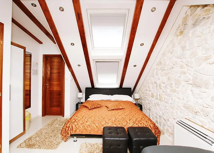 Kampanel Bed & Breakfast 4*