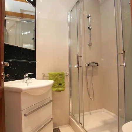 فندق مبيت وإفطار Kampanel